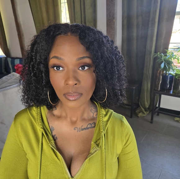 Kinky Curly Finger Coil Wig - Picture 7 of 7